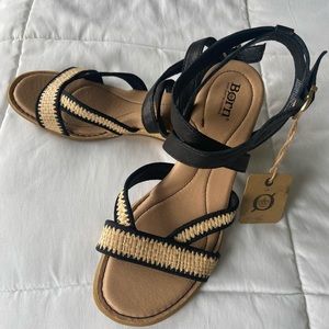 Born Concept sandals in New condition